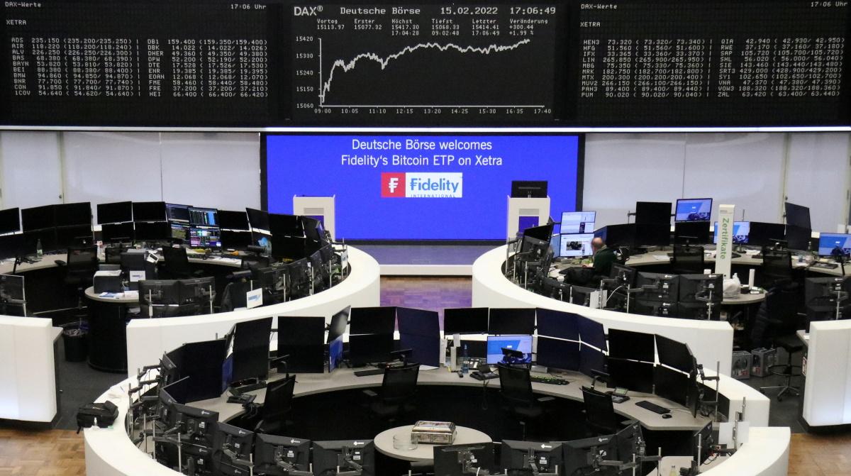 European Shares Caught Between Soaring Commodity Sector And War Worries