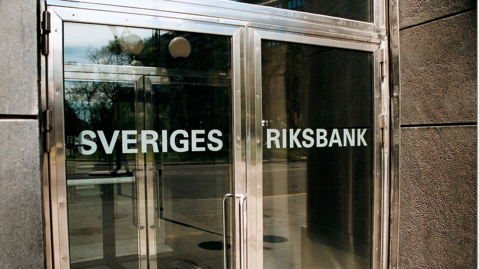 Swedish central bank leaves policy rate unchanged at 1.75%